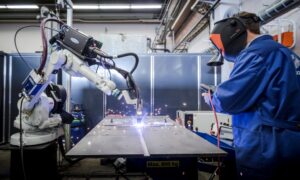 Robotic arm working